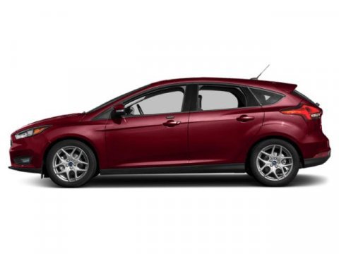 Used 2015 Ford Focus SE w/ SE Cold Weather Package image 3