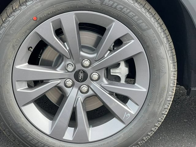 New 2026 Ford Explorer Active w/ Active Comfort Package AWD/4WD image 7