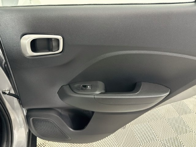 Used 2026 Hyundai Venue SEL FWD image 25