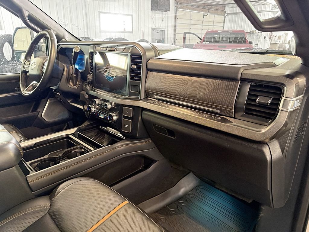 Used 2023 Ford F250 Platinum AWD/4WD image 12
