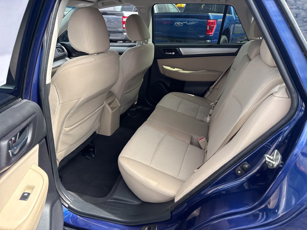 Used 2017 Subaru Outback 2.5i Premium AWD/4WD image 14