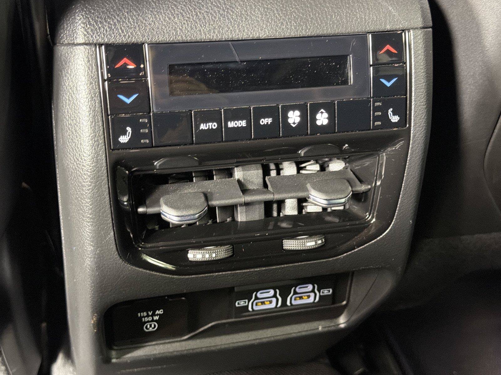 Used 2023 Jeep Grand Cherokee Overland w/ Adv Protech Group III AWD/4WD image 21