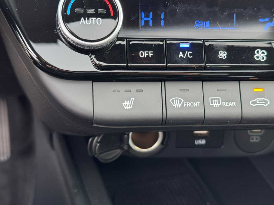 New 2025 Hyundai Elantra SEL w/ Cargo Package image 24