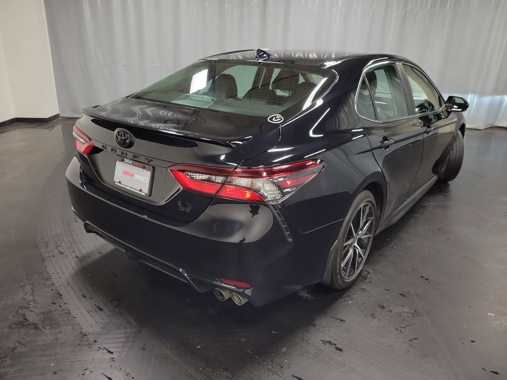 Used 2023 Toyota Camry SE w/ Cold Weather Package FWD image 8