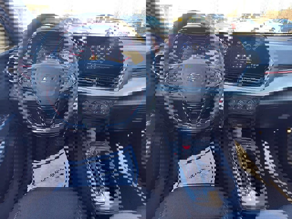 New 2026 Chevrolet Trax RS w/ Sunroof Package image 24