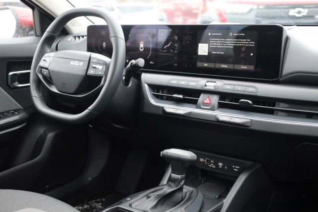 Certified 2025 Kia K4 EX image 33