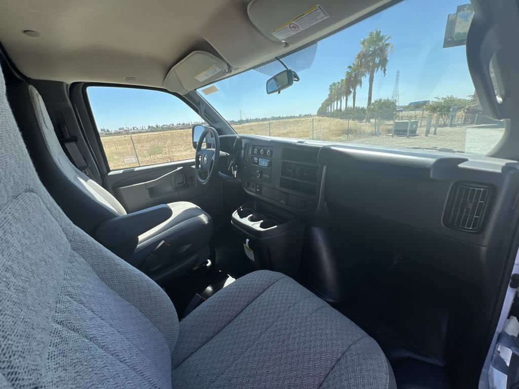 New 2026 Chevrolet Express 2500 w/ Driver Convenience Package RWD image 24