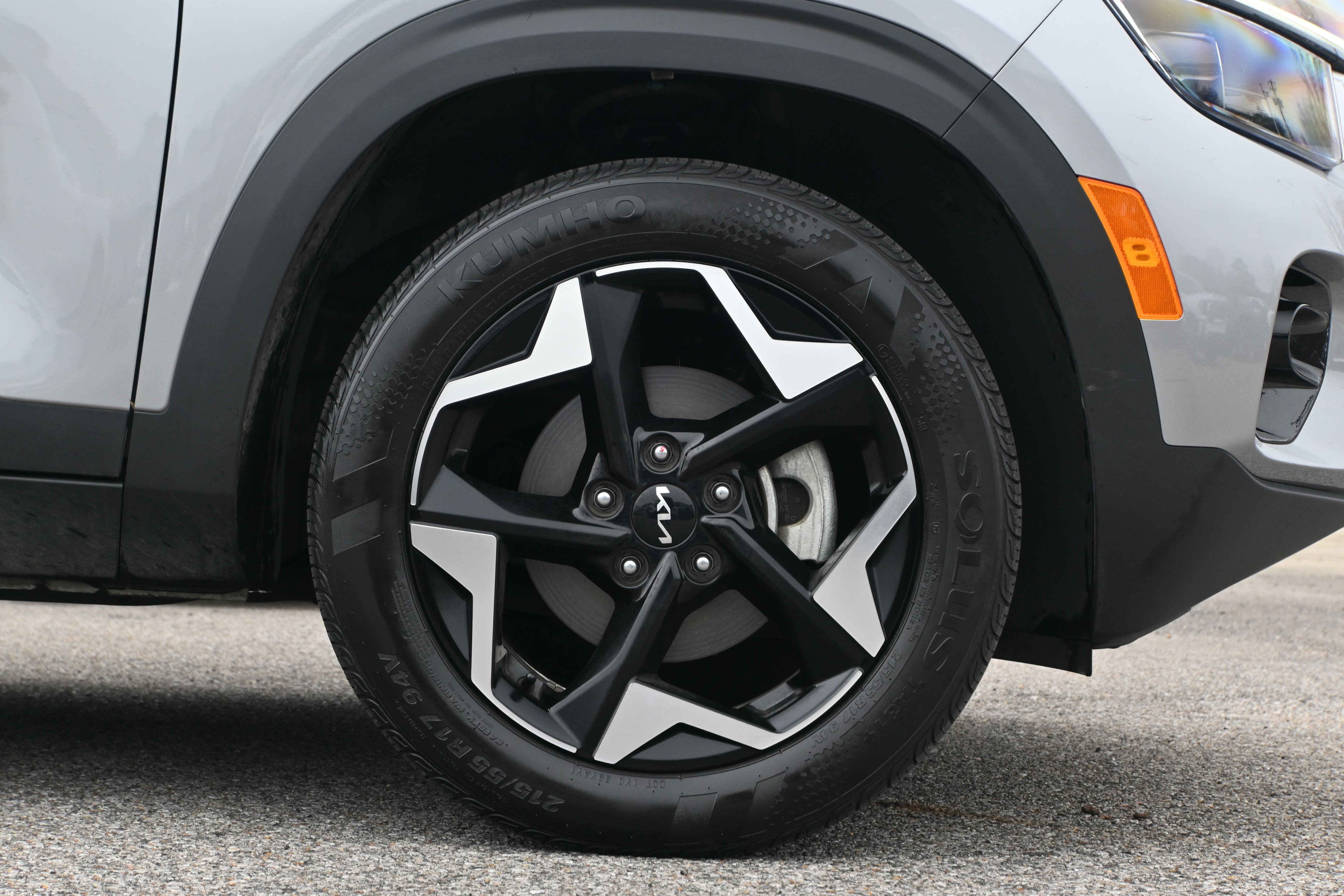 Used 2025 Kia Seltos EX image 21