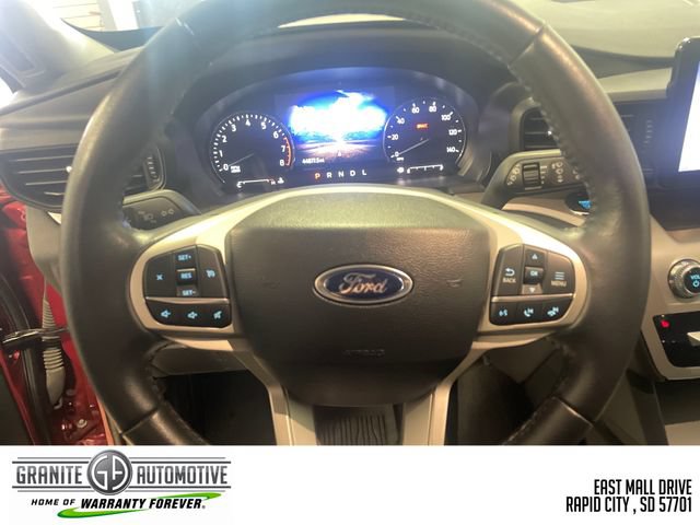 Used 2023 Ford Explorer XLT AWD/4WD image 18