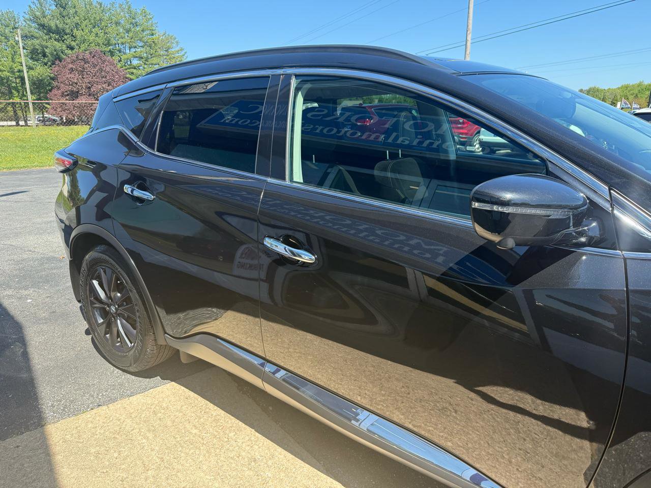 Used 2018 Nissan Murano SV w/ Premium Package FWD image 6