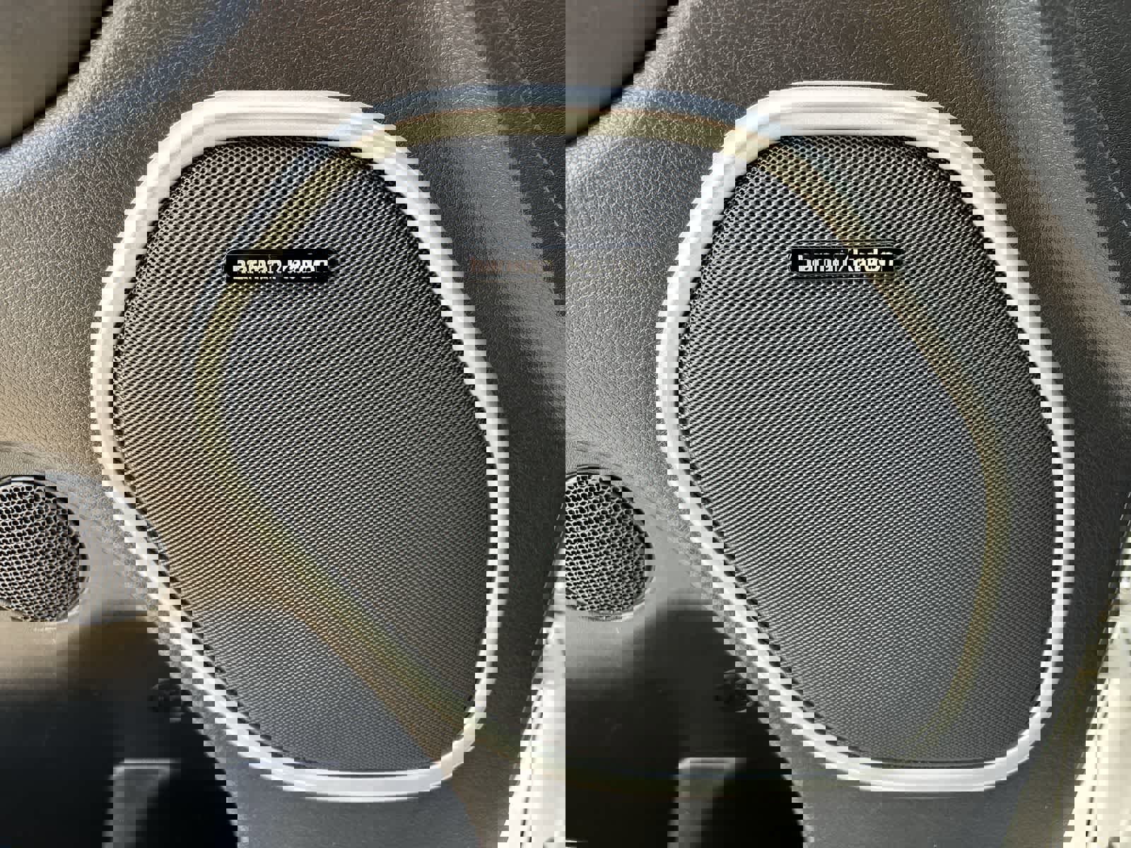 Used 2018 Jeep Grand Cherokee Summit image 10