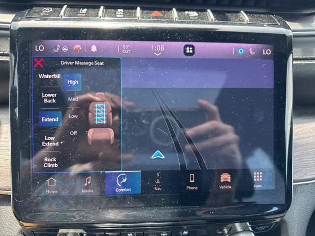 Used 2021 Jeep Grand Cherokee L Overland w/ Luxury Tech Group IV AWD/4WD image 38