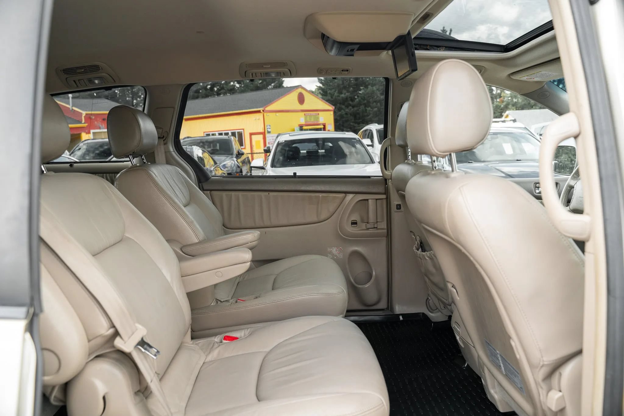 Used 2004 Toyota Sienna XLE FWD image 13