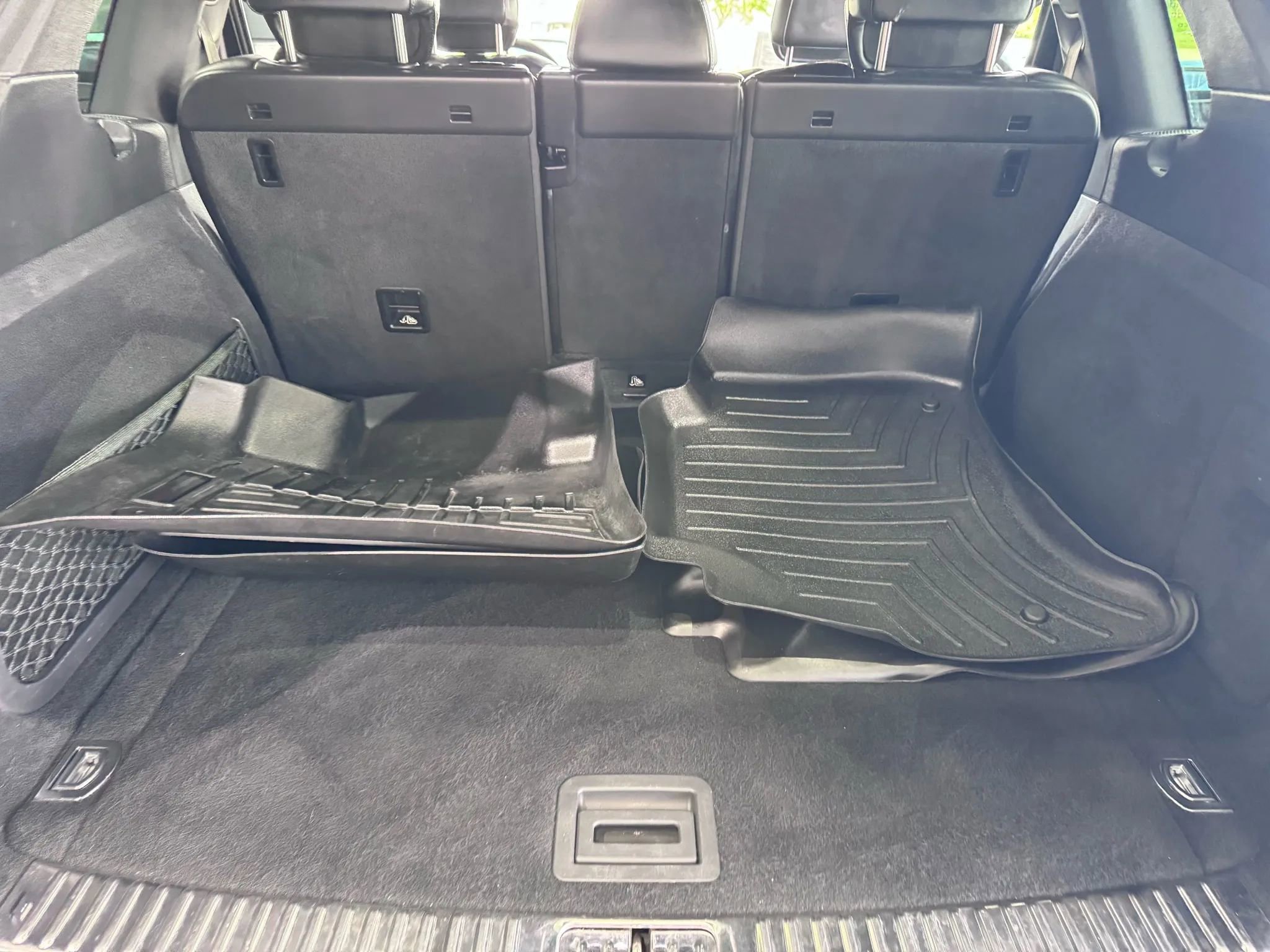 Used 2018 Porsche Cayenne Platinum Edition image 21