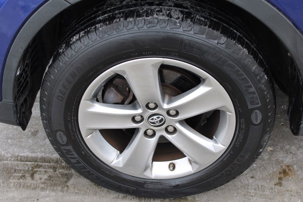 Used 2015 Toyota RAV4 XLE image 12