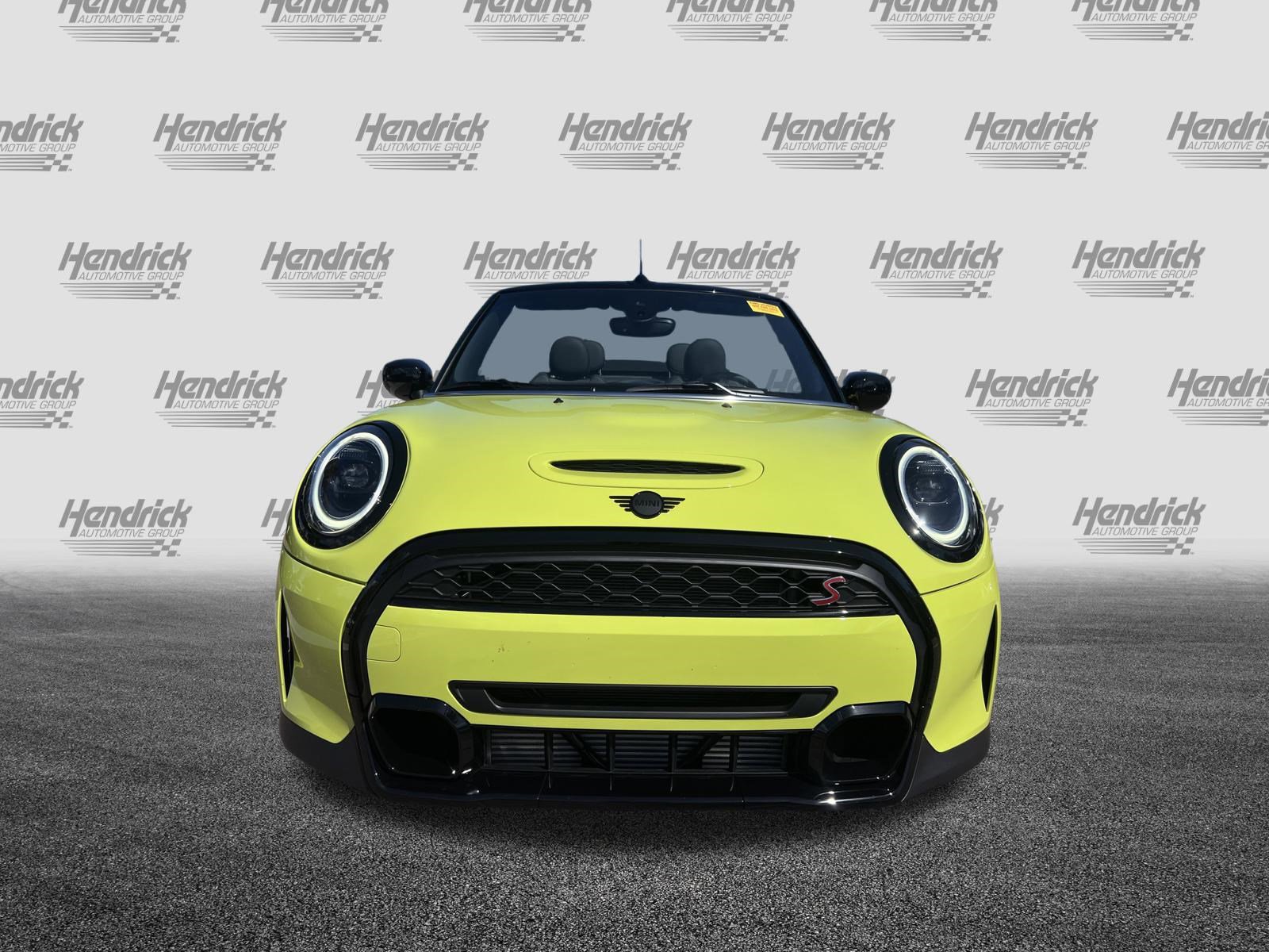 Used 2023 MINI Cooper S image 3