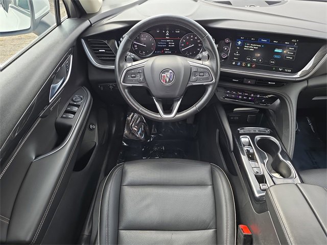 Used 2023 Buick Envision Essence image 24