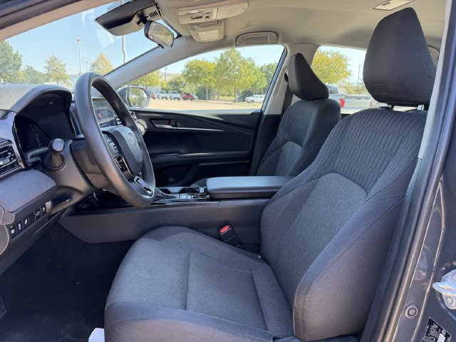 Used 2025 Toyota Camry LE FWD image 23