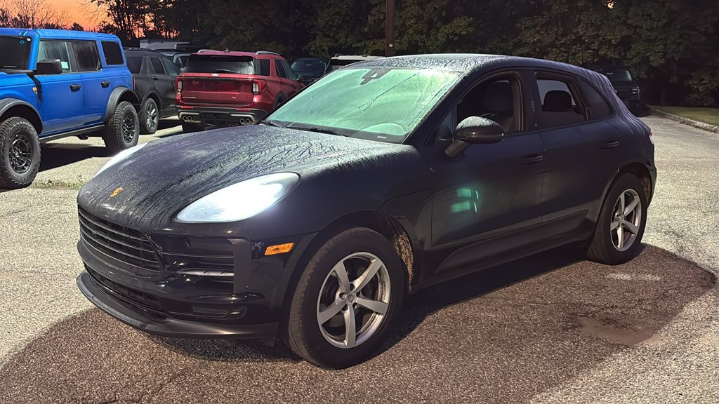 Used 2020 Porsche Macan AWD/4WD image 2