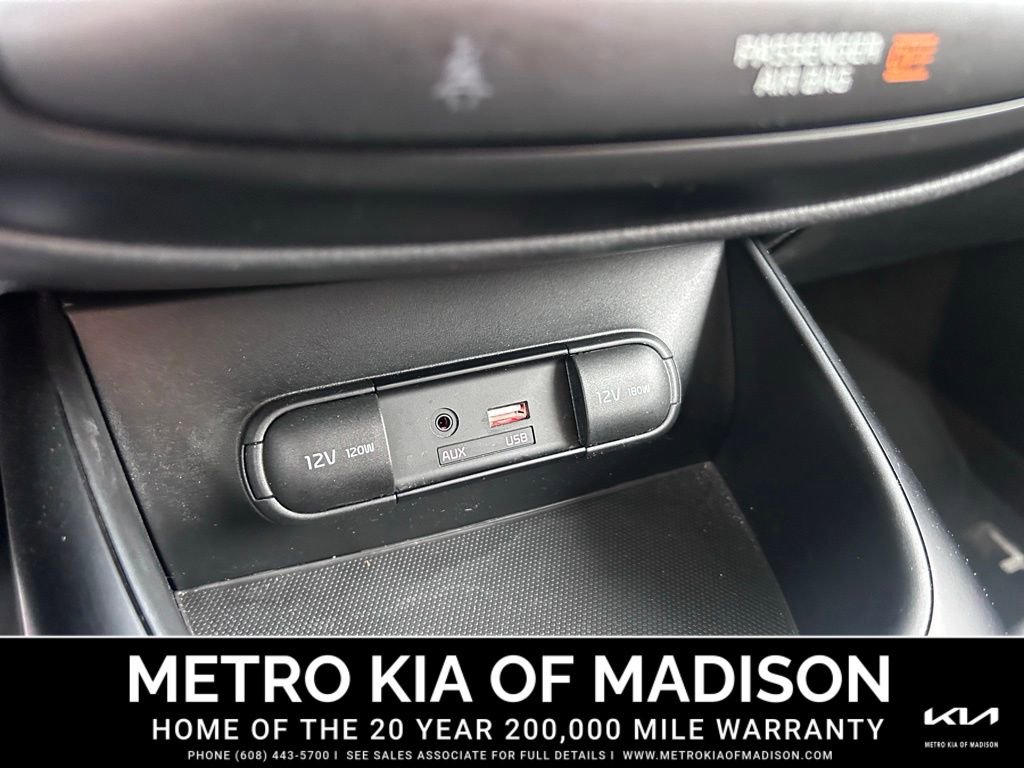 Used 2017 Kia Soul Base image 15