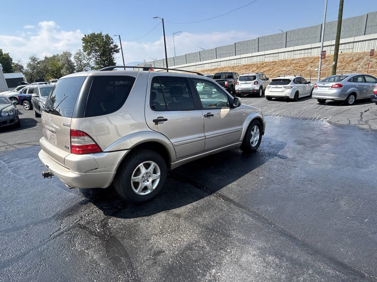 Used 2001 Mercedes-Benz ML 430 4MATIC image 11