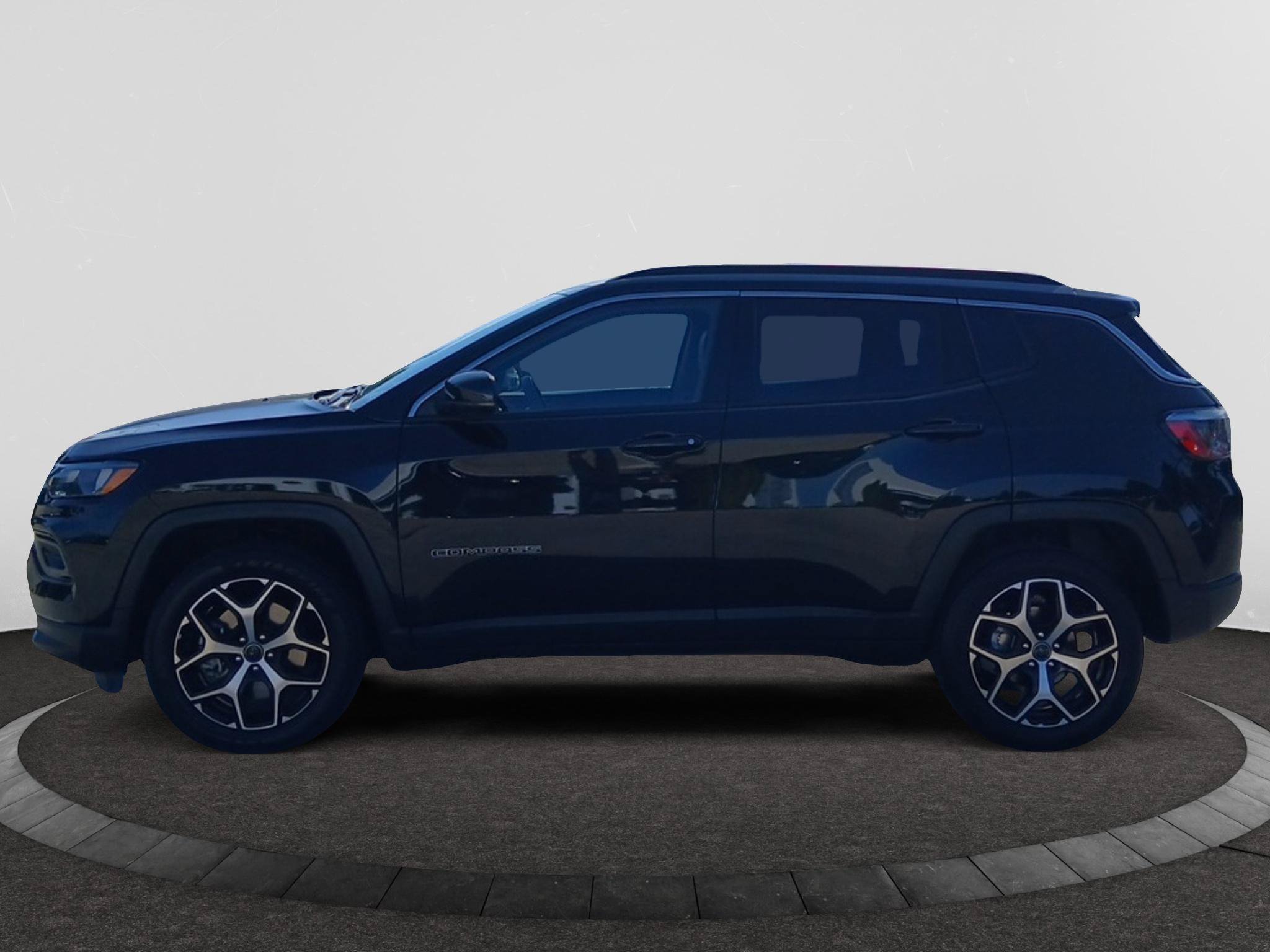 Used 2025 Jeep Compass Limited AWD/4WD image 4