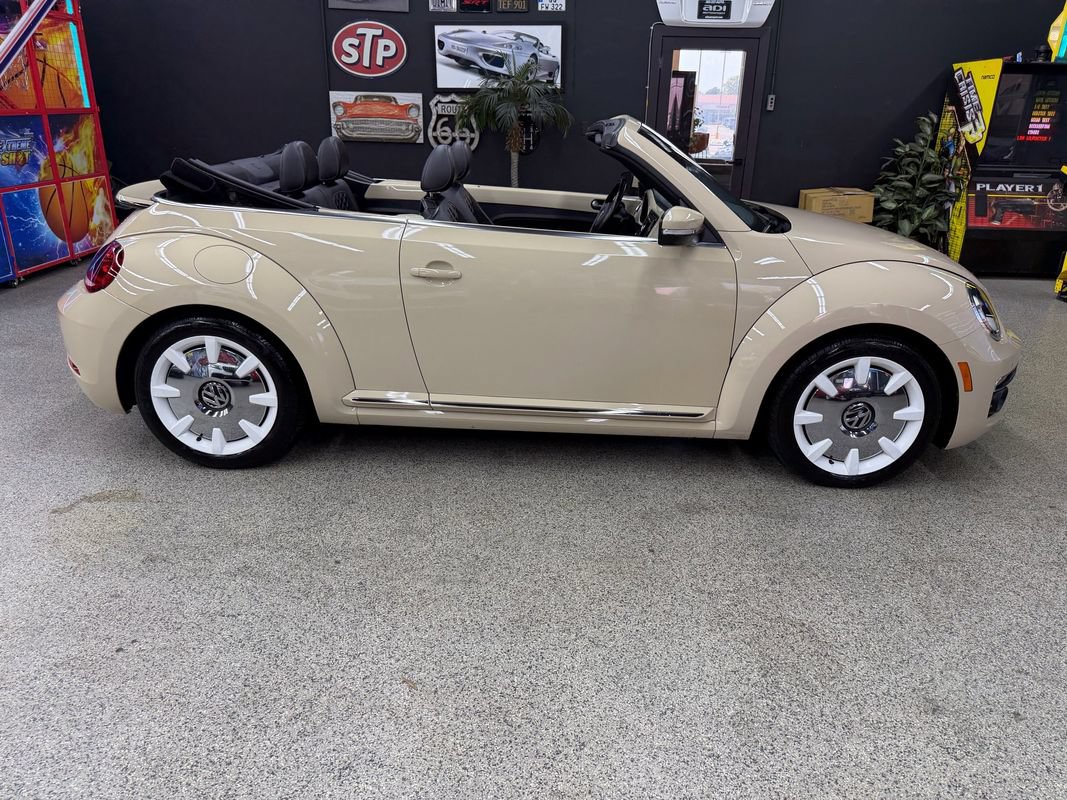 Used 2019 Volkswagen Beetle 2.0T Final Edition SEL FWD image 15