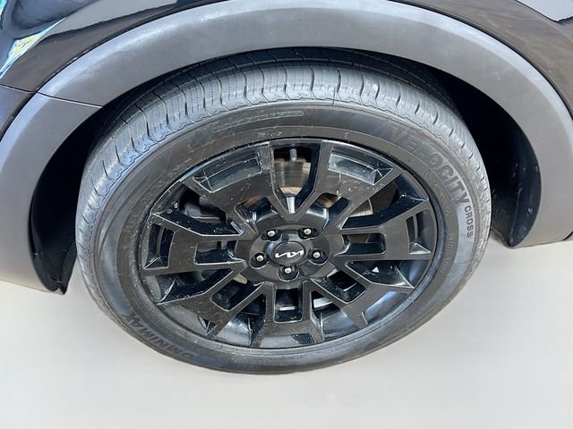 Certified 2022 Kia Telluride SX w/ SX Prestige Package image 35