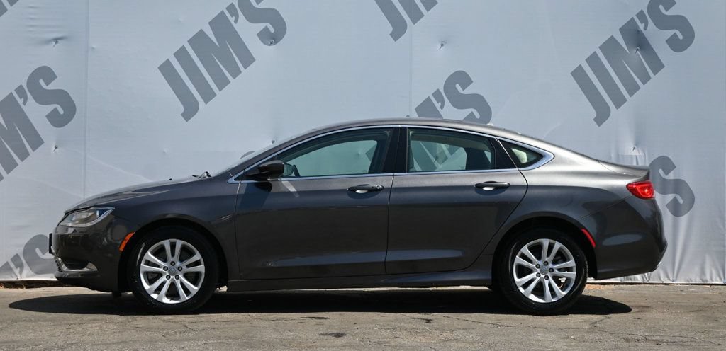 Used 2015 Chrysler 200 Limited w/ Convenience Group FWD image 8