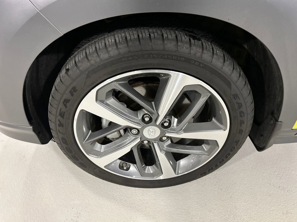 Used 2020 Hyundai Kona Ultimate w/ Cargo Package AWD/4WD image 8