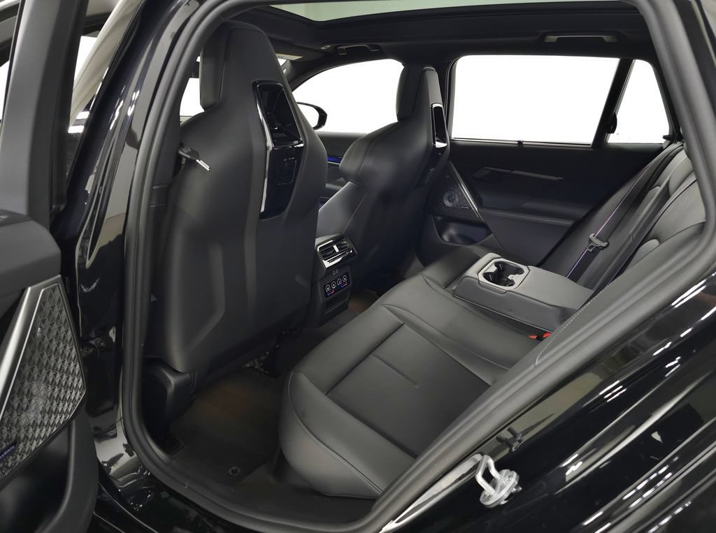 Used 2026 BMW M5 Touring AWD/4WD image 41