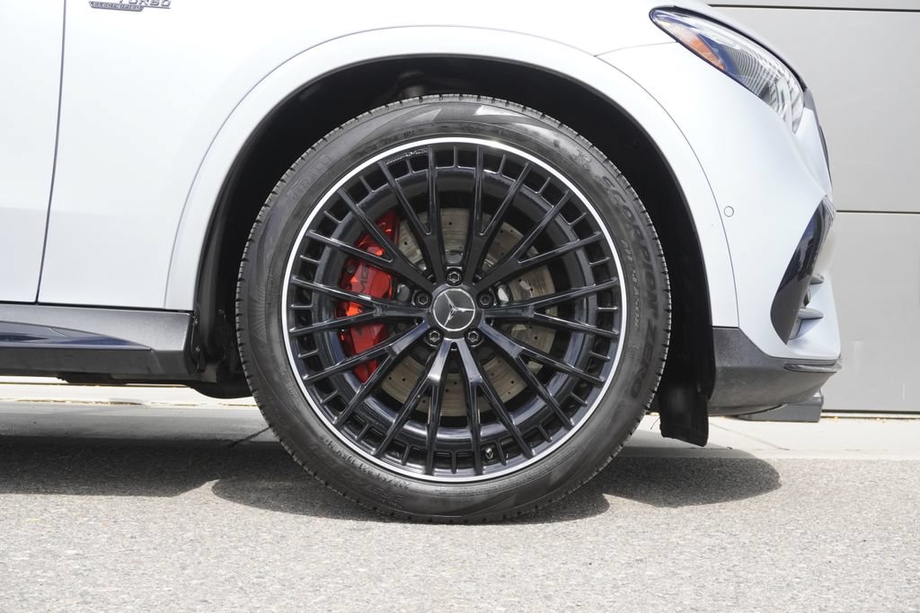 Used 2024 Mercedes-Benz GLC 43 AMG 4MATIC image 33