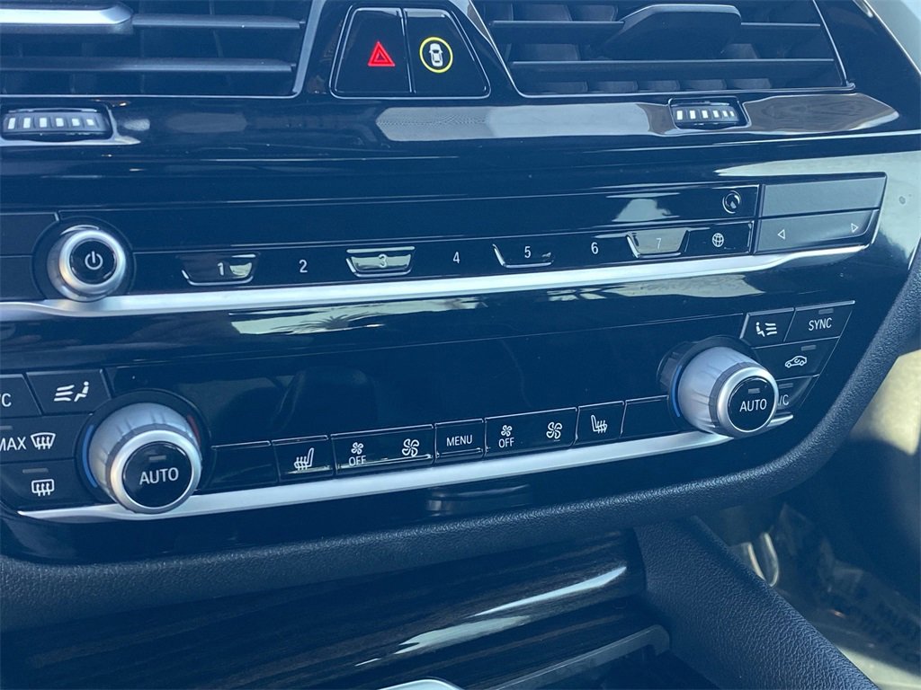 Used 2020 BMW 530i xDrive w/ Premium Package image 29