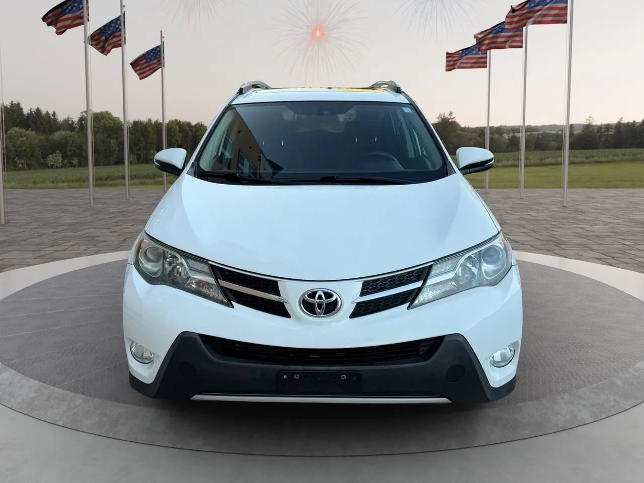 Used 2014 Toyota RAV4 XLE AWD/4WD image 2