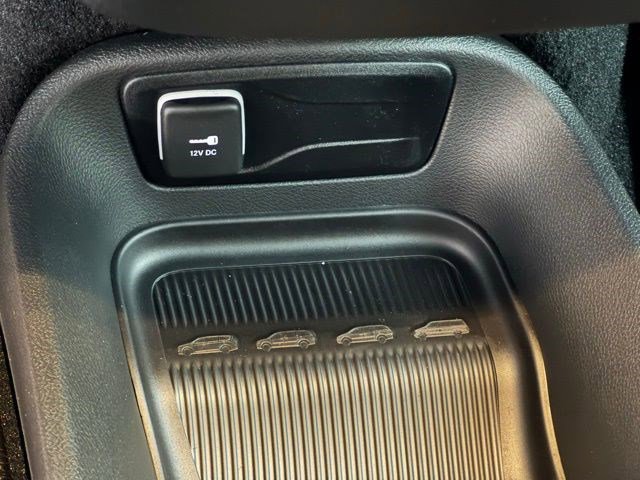 New 2026 Chrysler Pacifica Select image 24