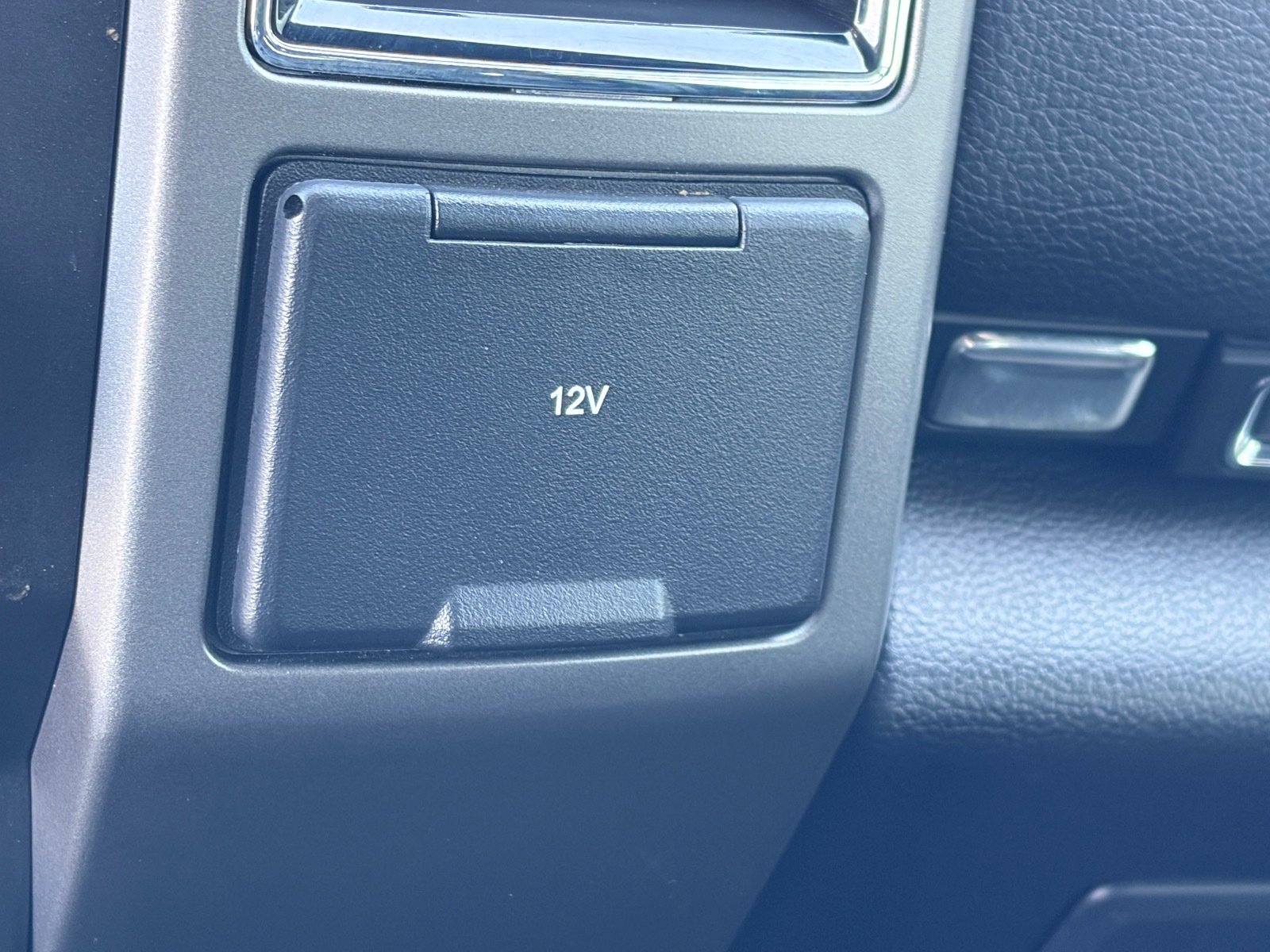 Used 2021 Ford Expedition XLT RWD image 32