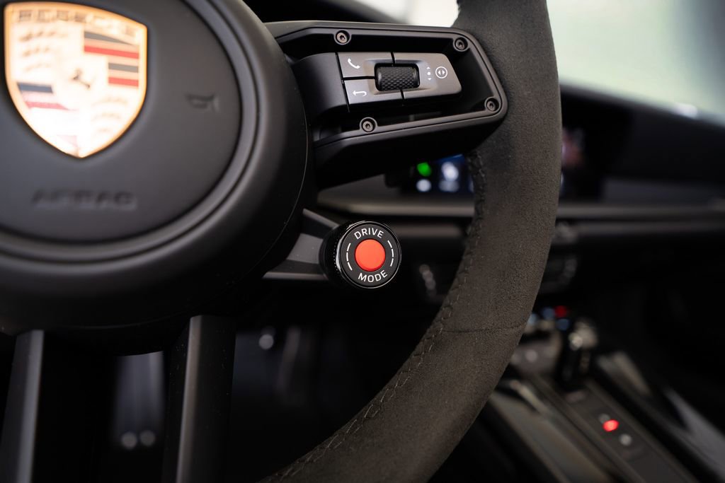 Used 2026 Porsche 911 Targa 4 GTS image 21