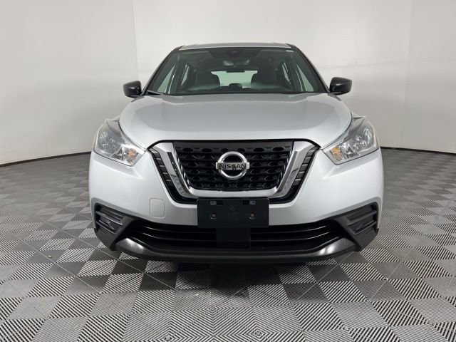 Used 2020 Nissan Kicks S w/ Interior Electronics Package image 3