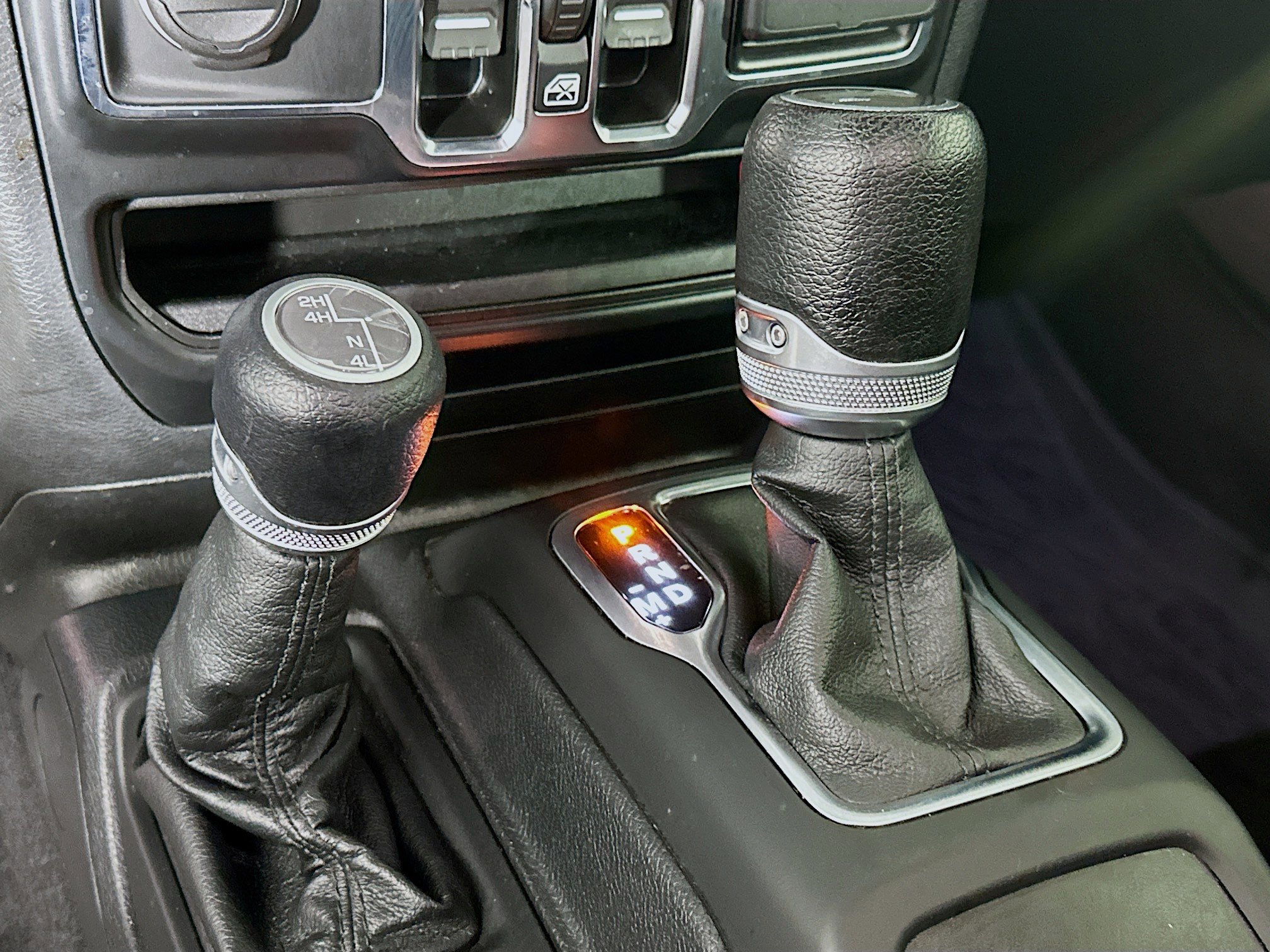 Used 2021 Jeep Wrangler Sport S w/ Sun And Sound Package AWD/4WD image 25