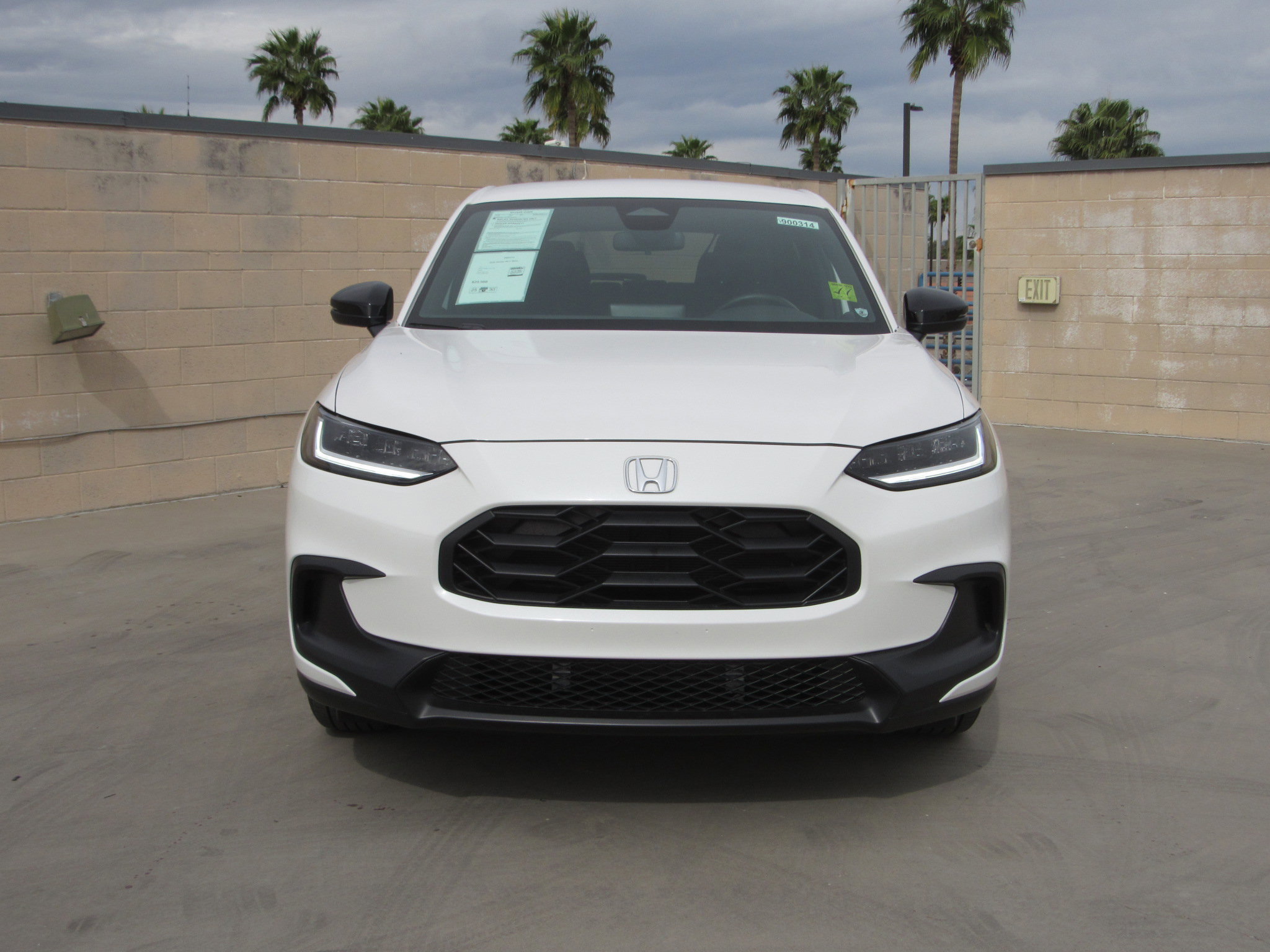 Used 2025 Honda HR-V Sport image 3