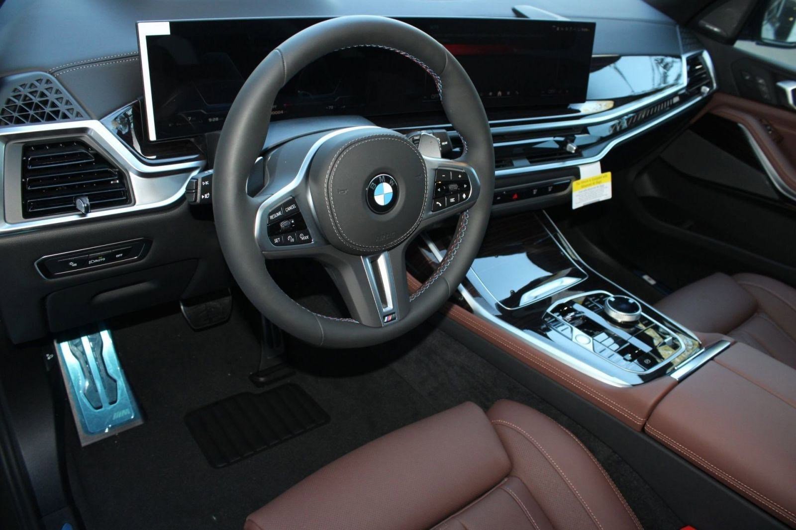 New 2026 BMW X7 M60i image 4