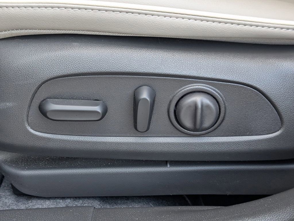 Used 2025 Buick Envista Avenir image 20