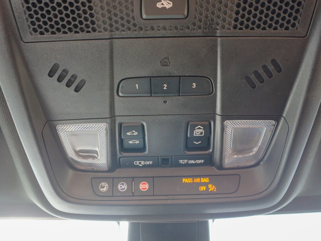 Used 2020 Cadillac XT5 Premium Luxury w/ LPO, Floor Liner Package image 29