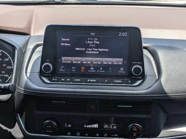 Used 2023 Nissan Rogue SV FWD image 18