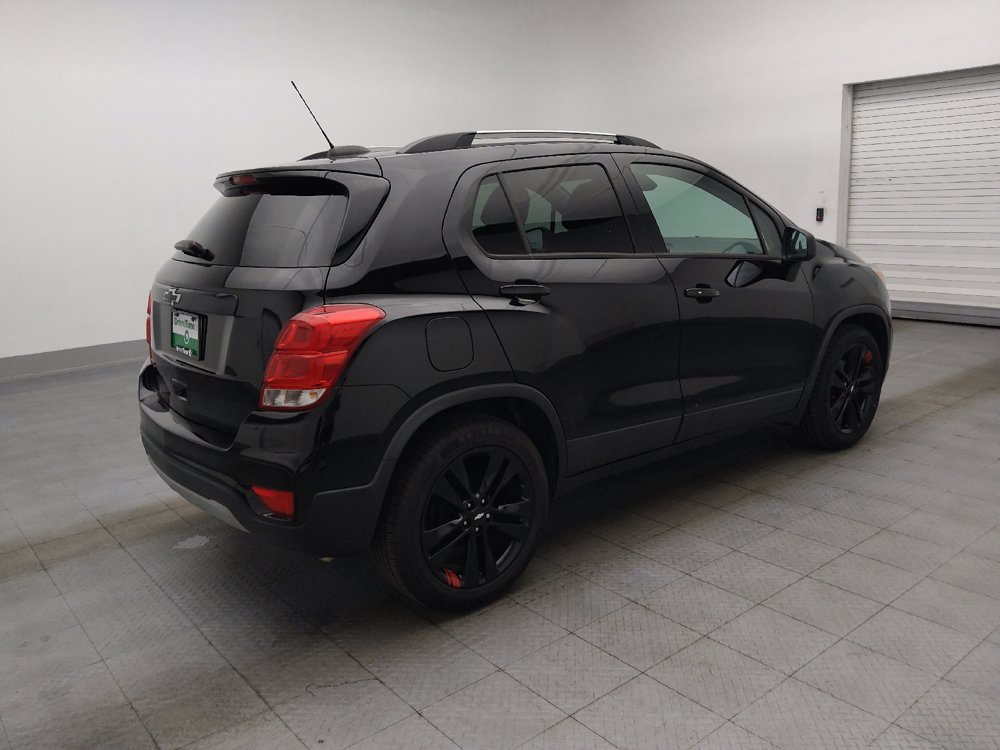 Used 2021 Chevrolet Trax LT w/ Redline Edition FWD image 10
