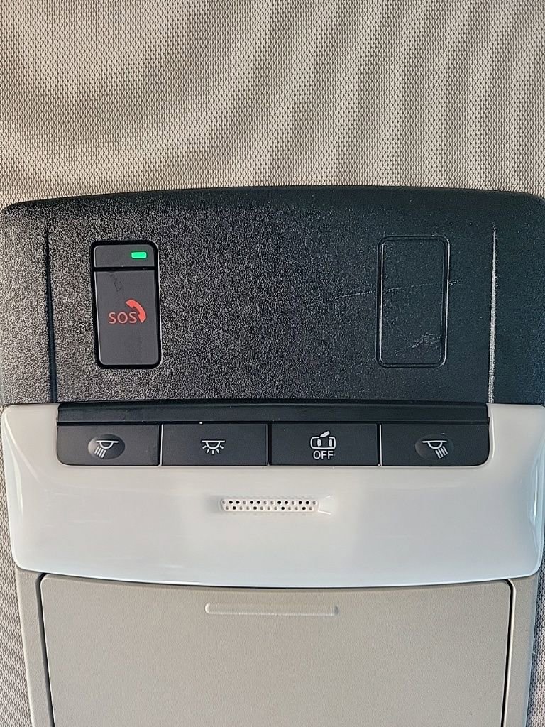 Used 2022 Nissan Pathfinder SV image 35