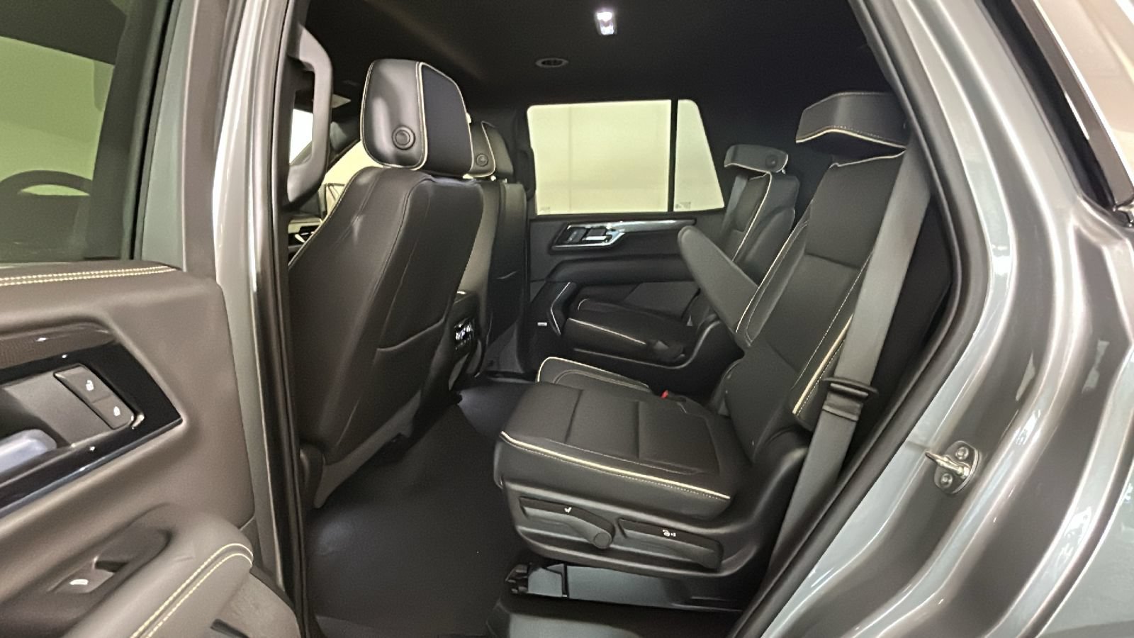 Used 2025 GMC Yukon Elevation w/ LPO, Floor Liner Package AWD/4WD image 30