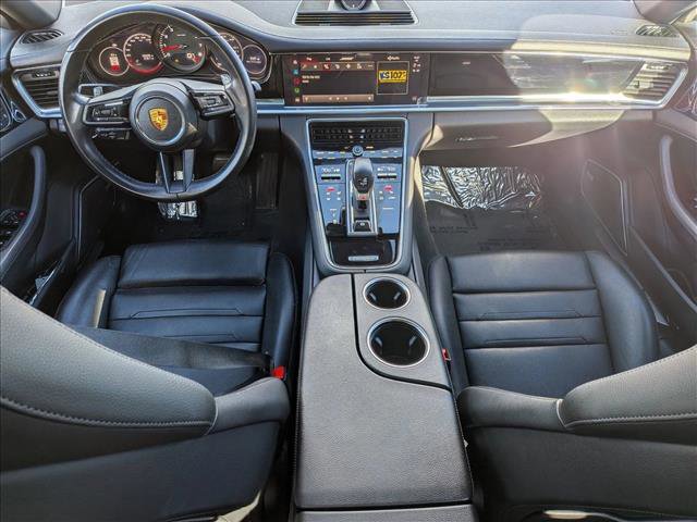 Used 2022 Porsche Panamera image 20