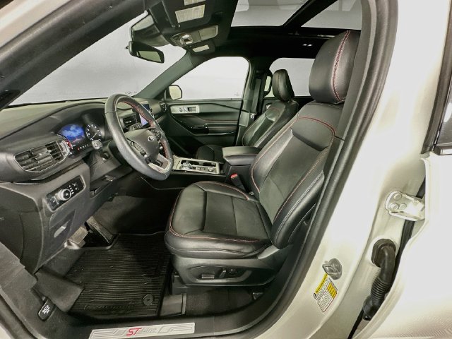 Certified 2023 Ford Explorer ST-Line w/ Class IV Trailer Tow Package AWD/4WD image 30