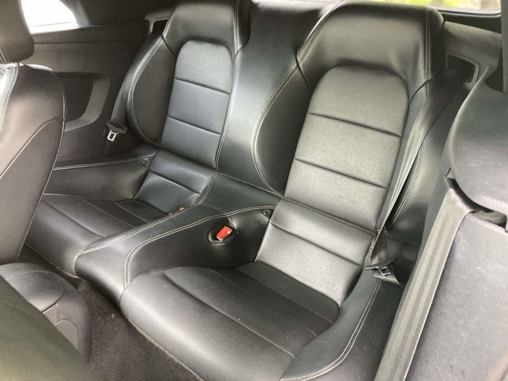Used 2019 Ford Mustang GT Premium RWD image 9